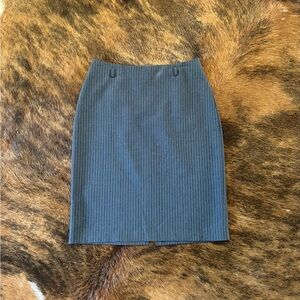Women’s Grey Pin Stripe Skirt Size 5